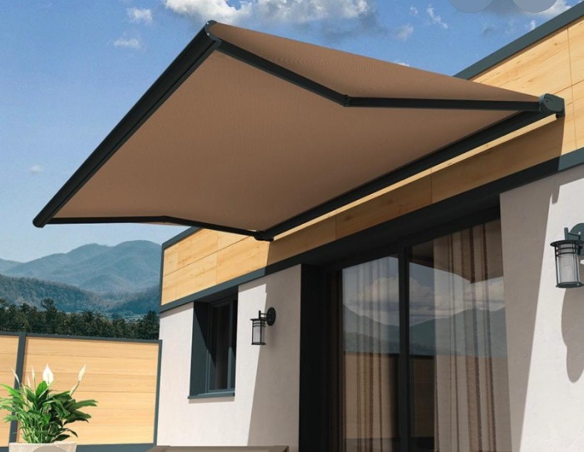 Reparación de un toldo dañado